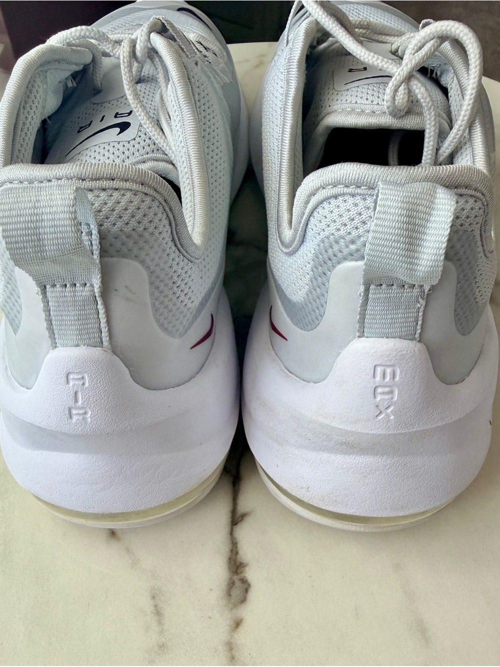 Nike Air Max Axis – Pure Platinum/Red – Women’s Size 9 - Picture 4 of 5
